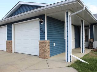 202 W Ebert Close, Red Deer, AB T4R2C5