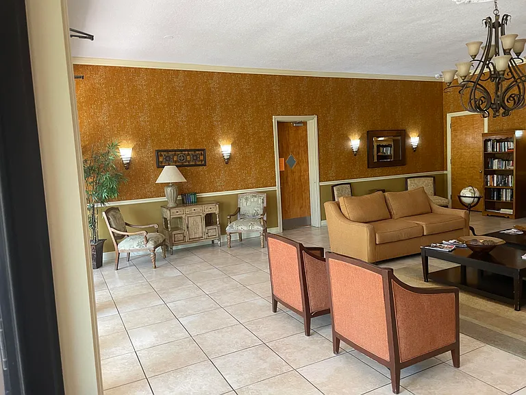 502 Davis Rd #6 — Photo 34