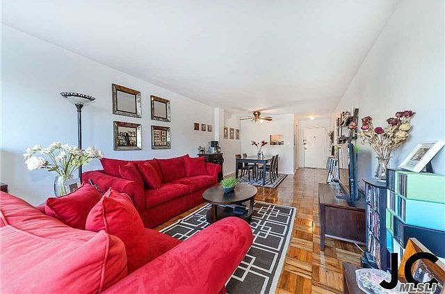 1st image of 1 E Broadway APT 2C