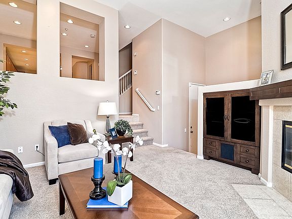 3rd image of 13325 Via Milazzo Unit 6