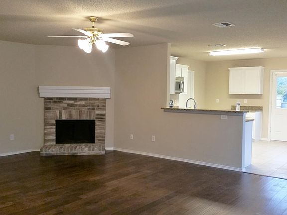 2nd image of 4410 Courtside Dr