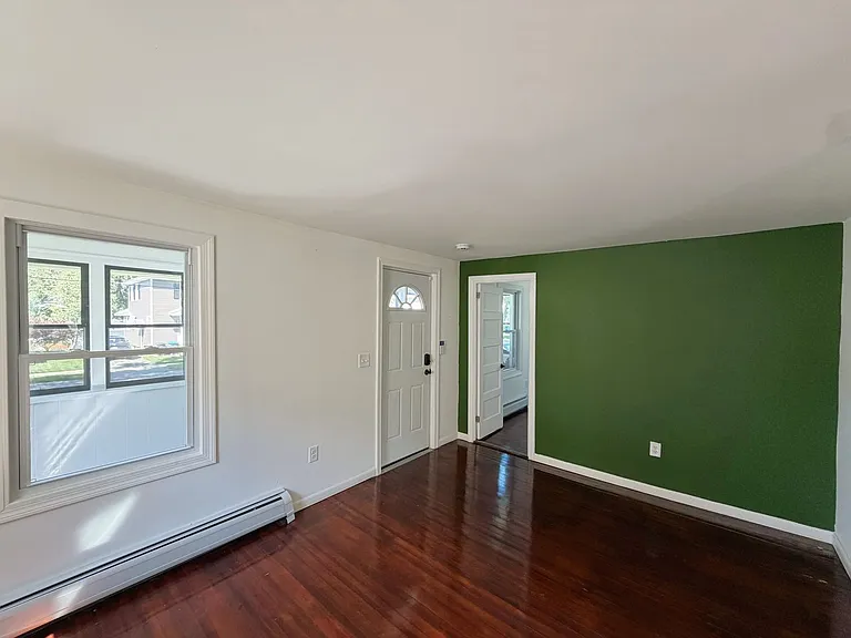 23 Westover St — Photo 2