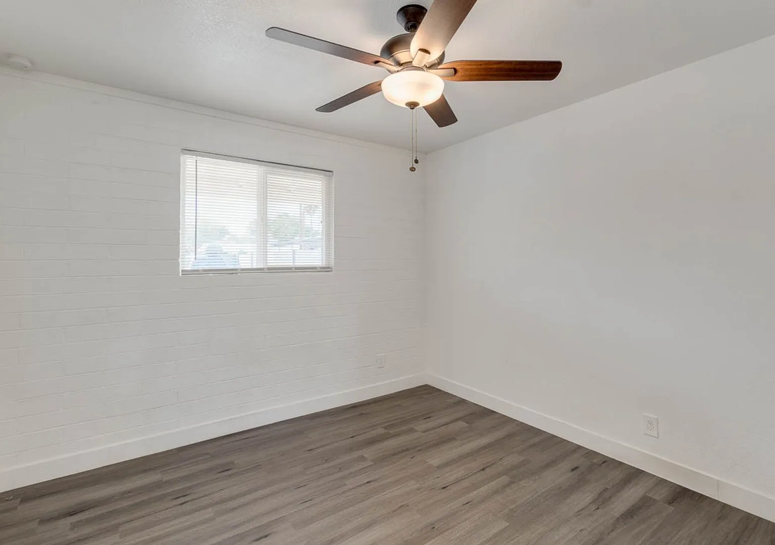 4218 North 17th Street — Photo 3