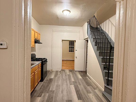 3rd image of 603 Bramhall Ave