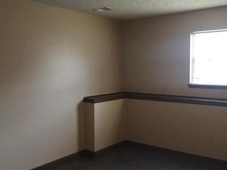 Spacious downstairs living room