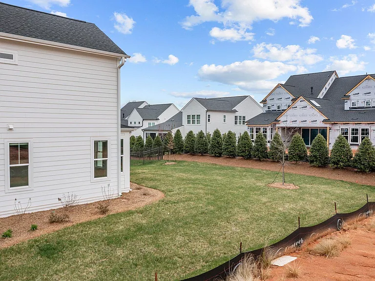 Flat level lot