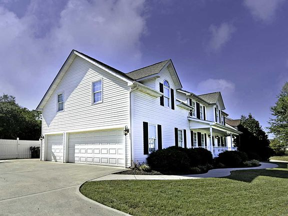 3rd image of 7013 Fieldstone Farms Ln