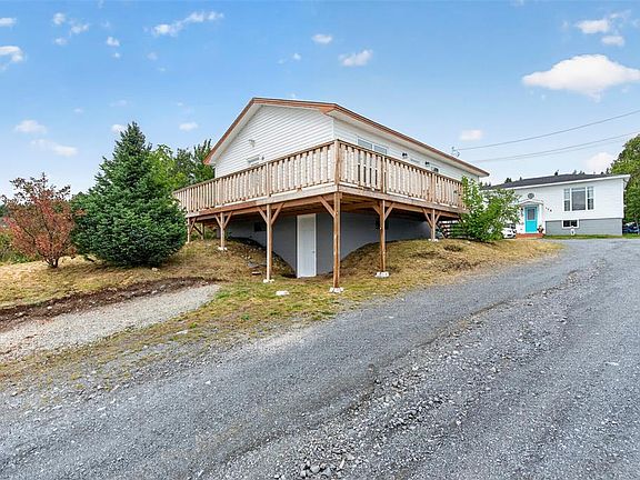 4th image of 18 Rocky Pond Road