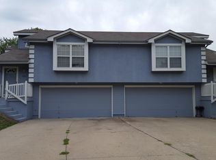 408 SW Joy Ct, Blue Springs, MO 64014