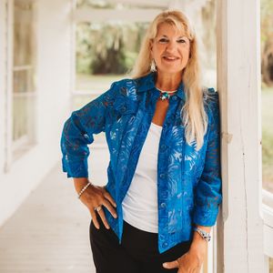 Lori Neighbors