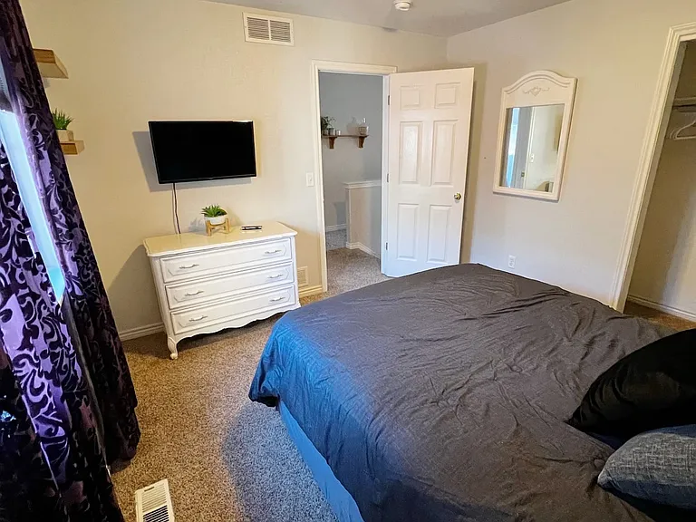 818 S Terry St — Photo 16