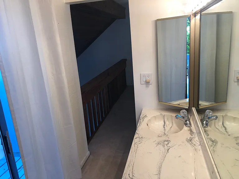 658 Beth Ct — Photo 34