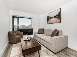 29 Featherbed Ln #B, Bronx, NY 10452