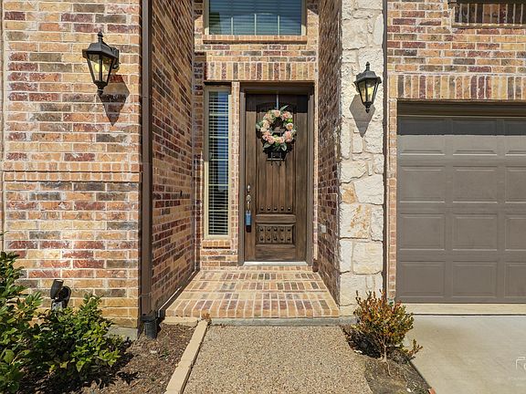 4th image of 1228 Horsetail Dr