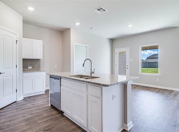 4th image of 4057 Starling Pl