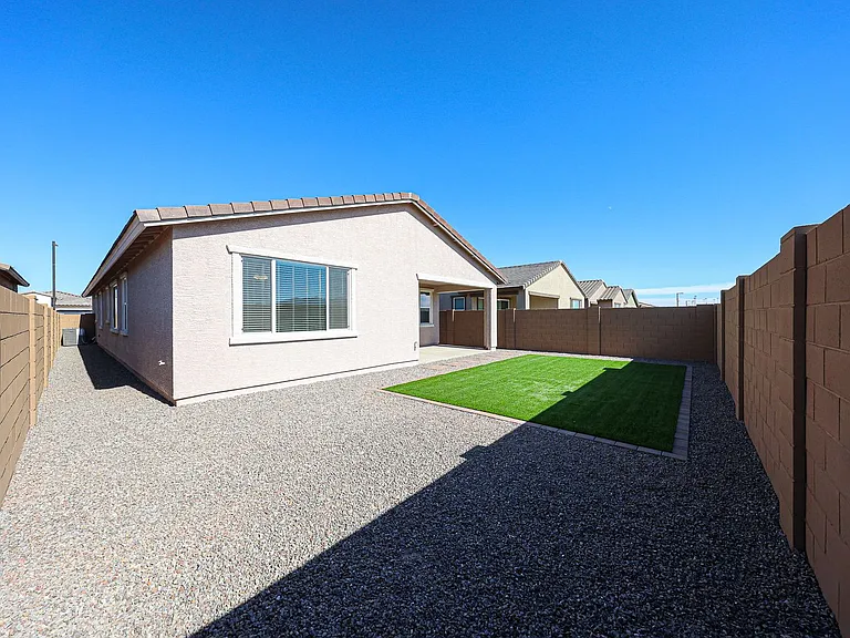 15771 W Superior Ave — Photo 40