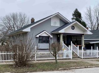 416 R St, Bedford, IN 47421