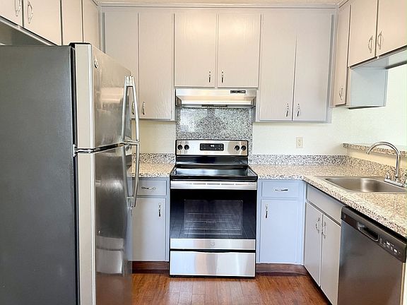 3rd image of 90 Lund Ave APT 105