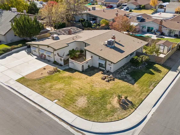 43759 27th St W, Lancaster, CA 93536