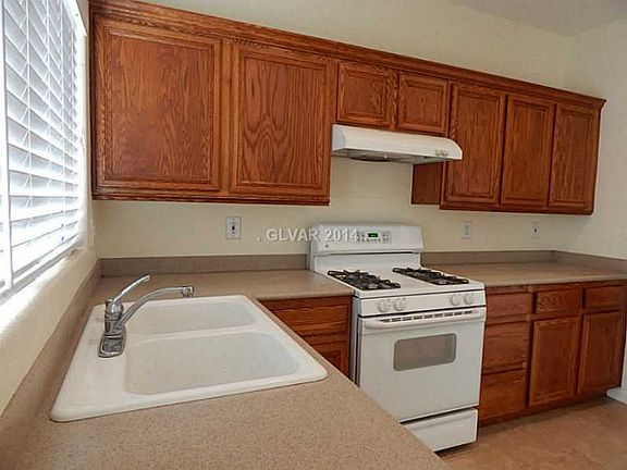 3rd image of 10541 Pino Basin Ct