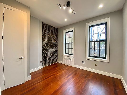 1st image of 1011 Pacific St #1S