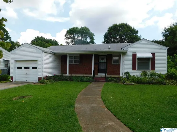 804 Giles Dr NE, Huntsville, AL 35801