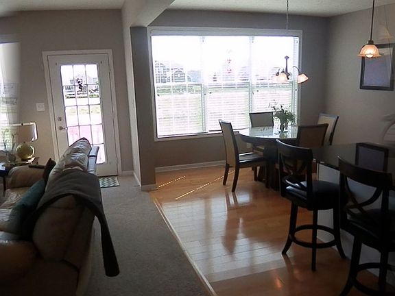 5th image of 833 Settlers Walk