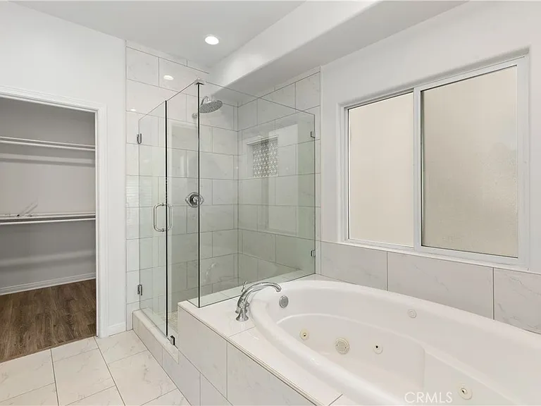 617 8th St — Photo 31