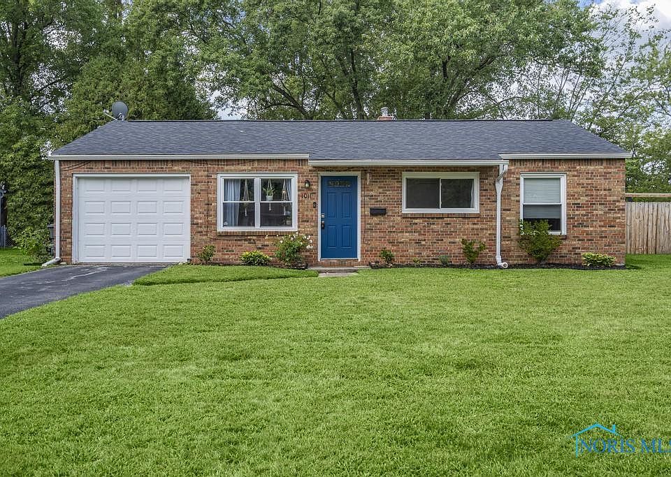 1st image of 1011 Park Ln