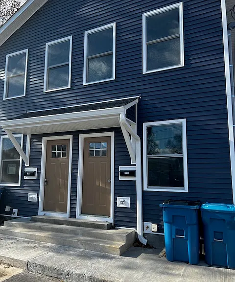118-118 N Early St #B — Photo 1