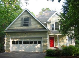 24 Woodbine Rd, Norwalk, CT 06853