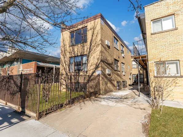 2620 W Foster Ave #2F, Chicago, IL 60625