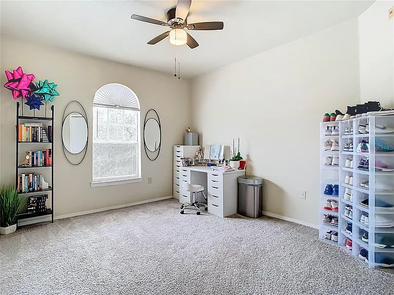 114 Vista Verdi Cir #328 — Photo 32