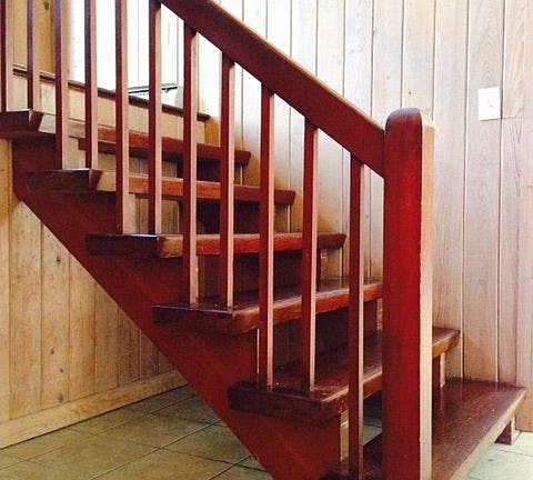 wide plank steps into first floor