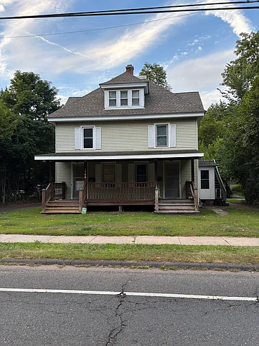 1744 Farmington Ave #2 Photo 1
