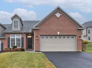 5320 Rivendale Blvd, Mechanicsburg, PA 17050