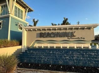 10040 Beachwalk Dr, Englewood, FL 34223