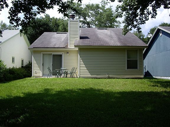 2nd image of 7822 Aquarius Cir S