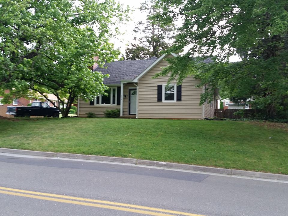 1st image of 308 Kerfoot Ave