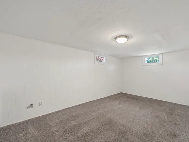1004 Platte Ave — Photo 7