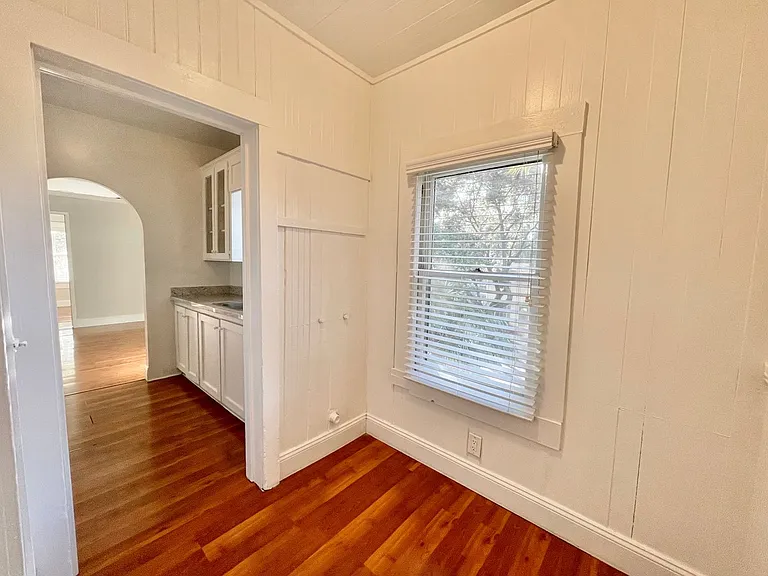 2401 P Street — Photo 13