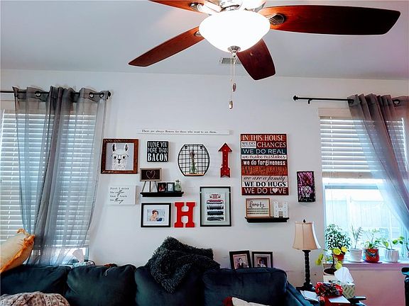 4th image of 341 Holyoke Ln