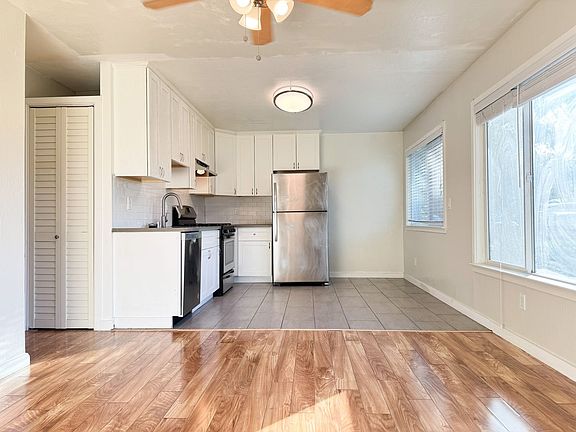 3rd image of 350 Dunster Dr APT 14