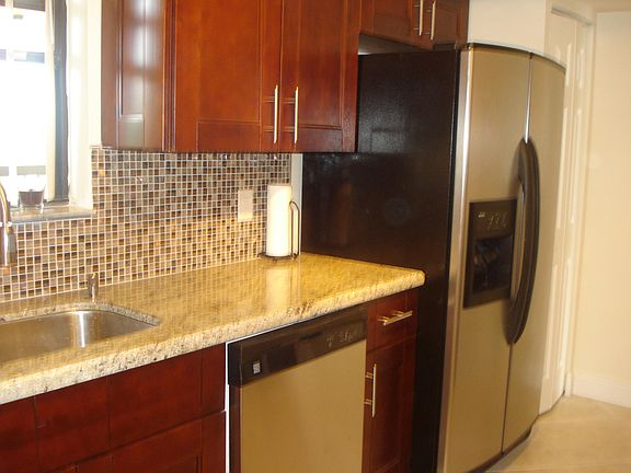 4th image of 450 Egret Cir APT 9406
