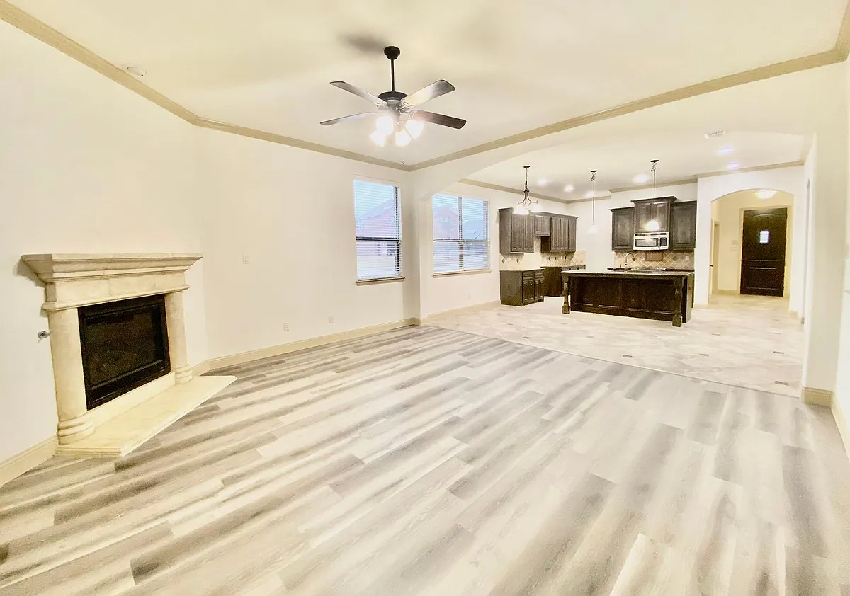 Building Photo - 3100 Persimmons Way
