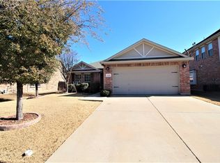 1208 Shalimar Dr, Fort Worth, TX 76131