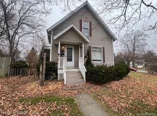 1120 W Oregon St, Lapeer, MI