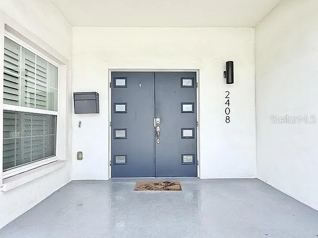 2408 Corrine Dr — Photo 4