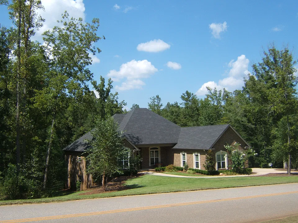 404 River Overlook