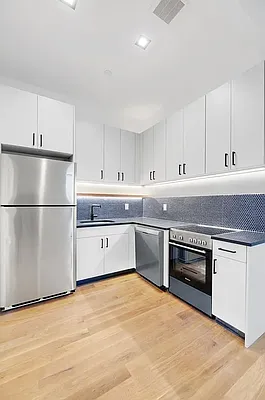 Rented by ANM Management LLC | media 28